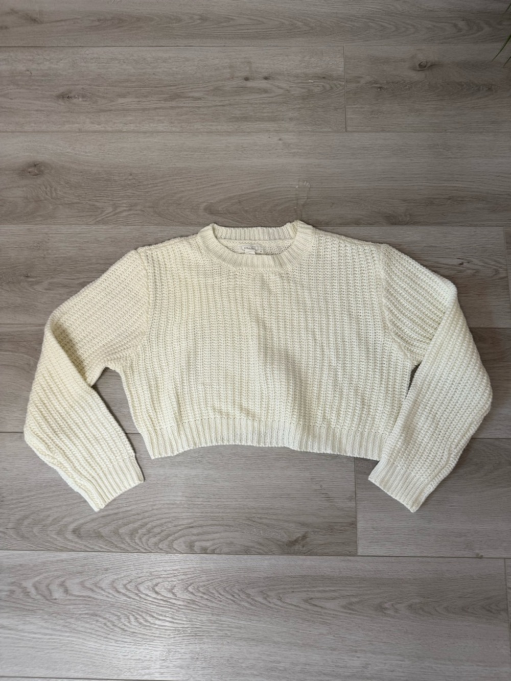 Full Tilt Cream Cropped Crewneck Sweater Size XS